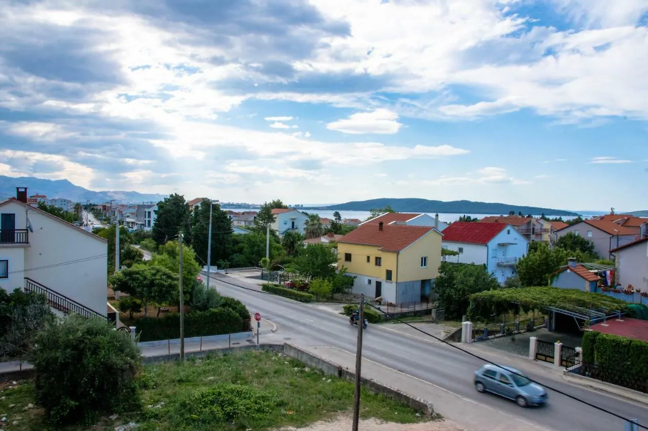 Apartment Sara Kaštela